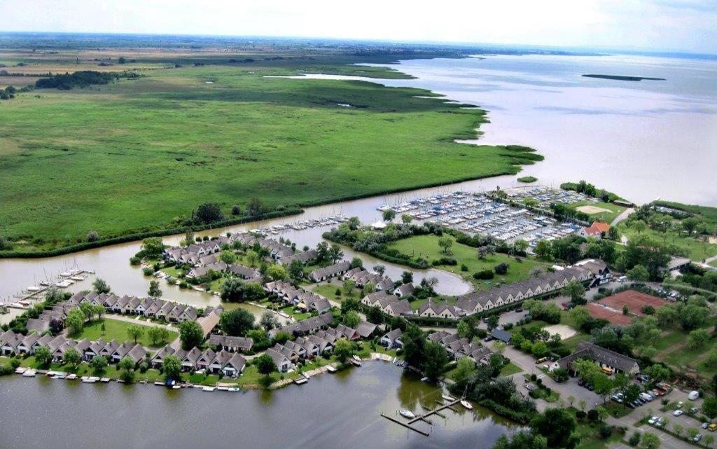 Hoteldorf Seepark Weiden Вайден ам Зее Екстериор снимка