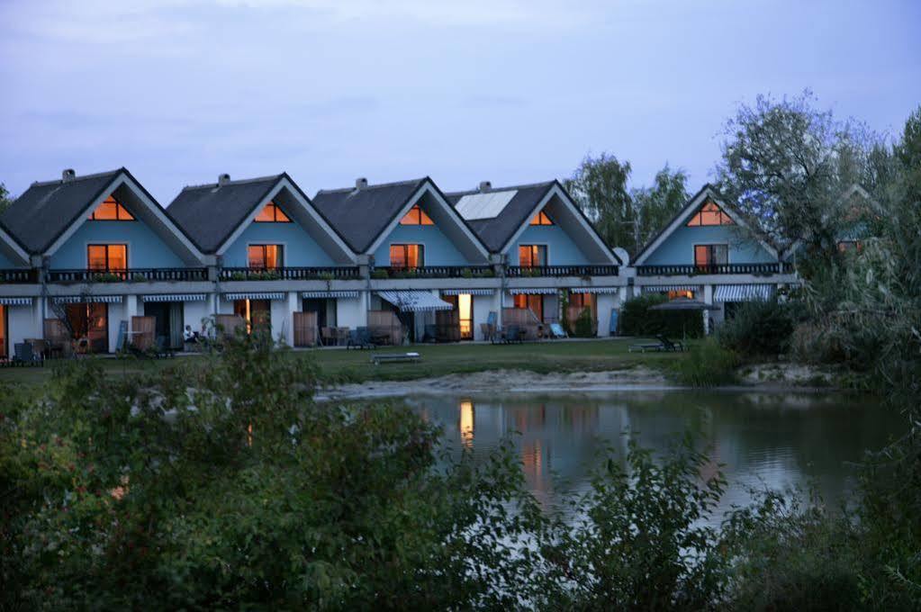 Hoteldorf Seepark Weiden Вайден ам Зее Екстериор снимка